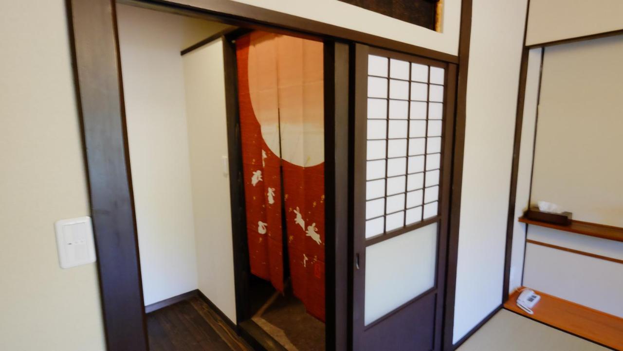 Oyado Tsukiusagi Hacukaiči Pokoj fotografie